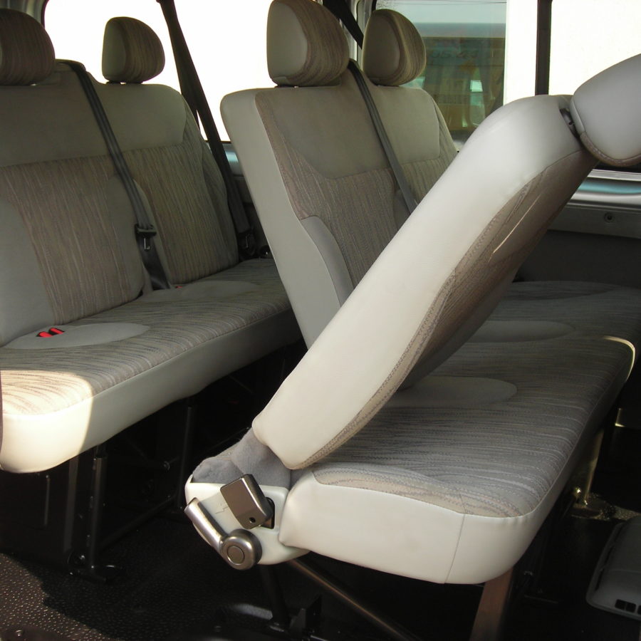 Minibus de 9 sièges (Nissan Primastar)